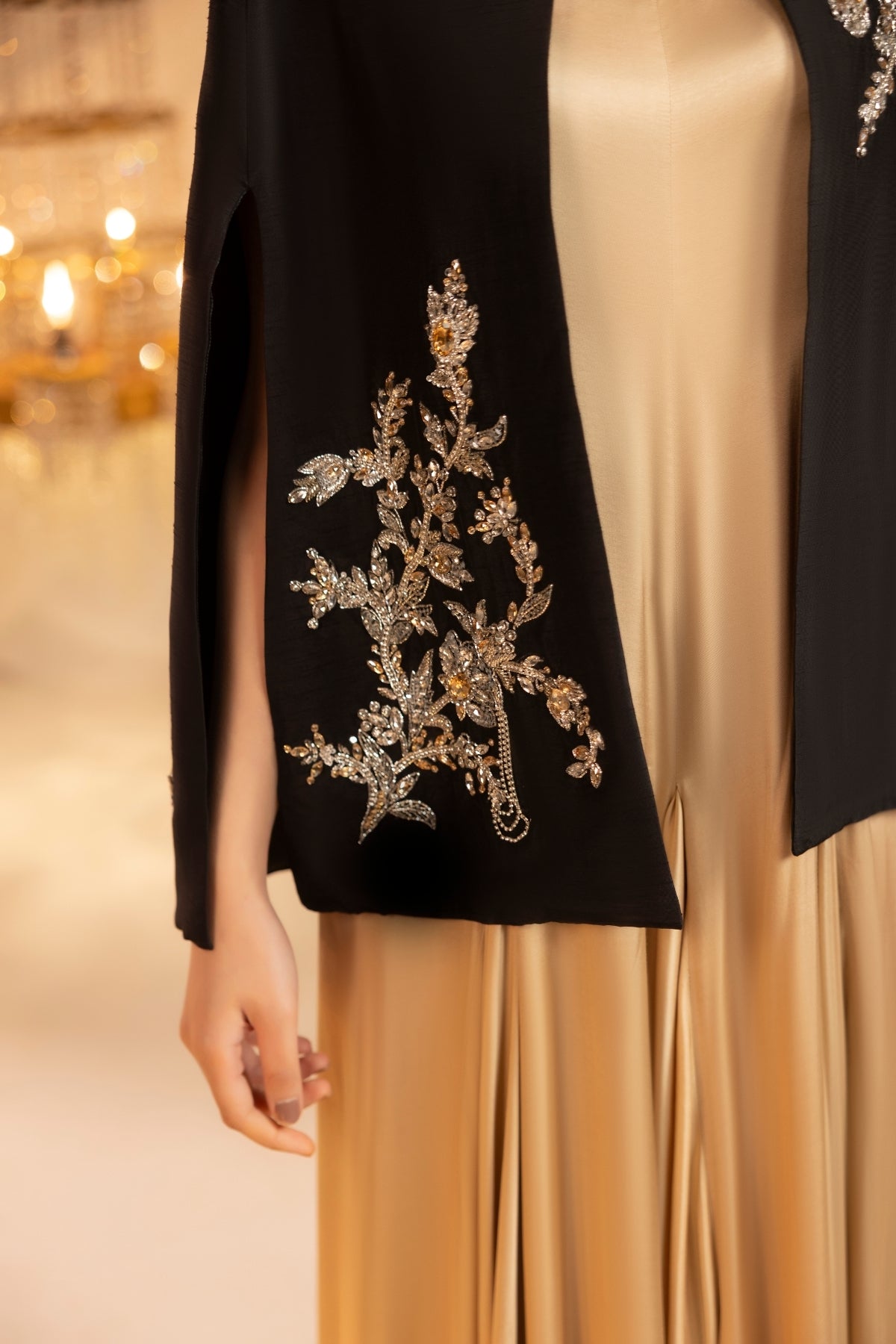 Aveline - Huma Mistry Official