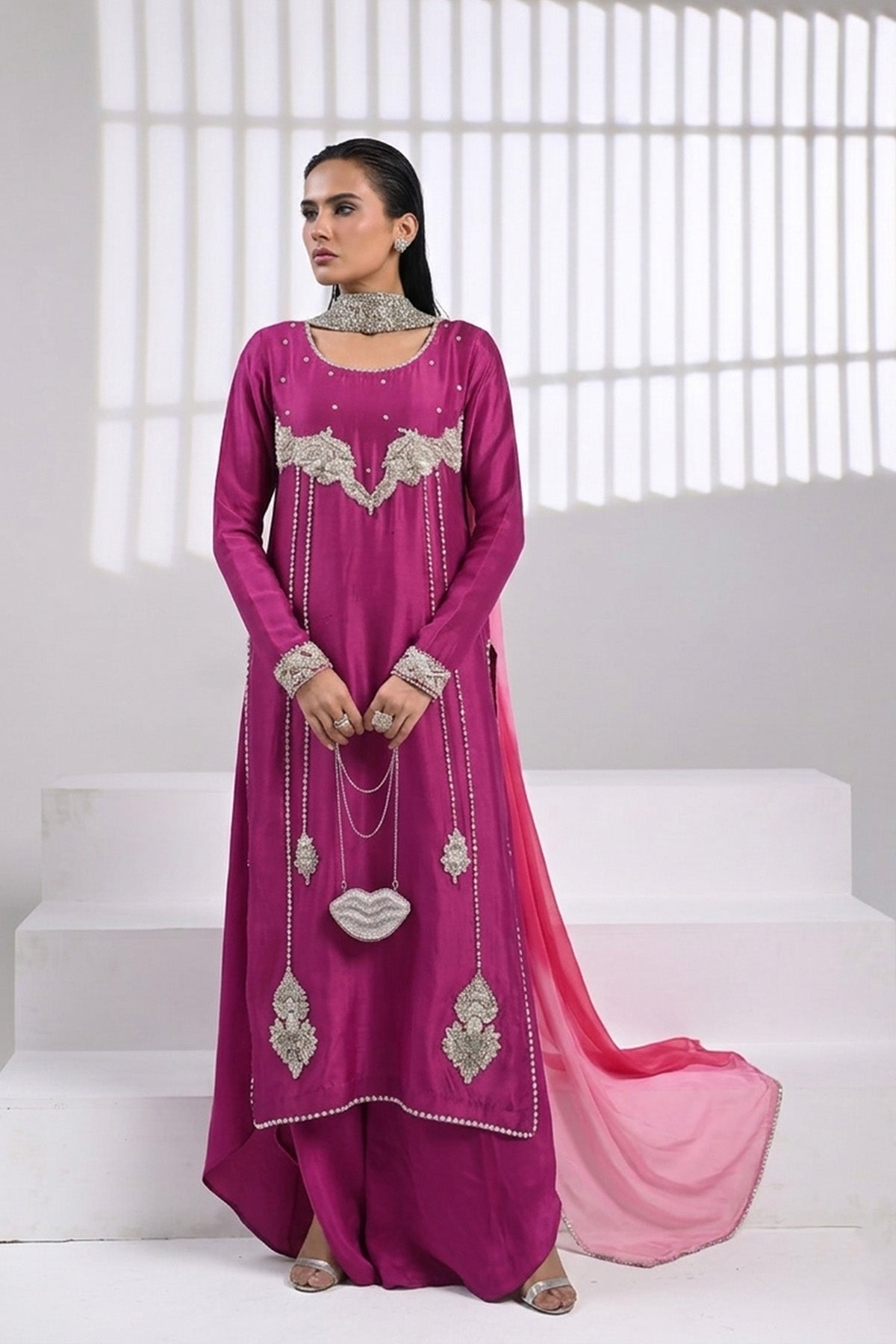 Magenta variant of Musk
